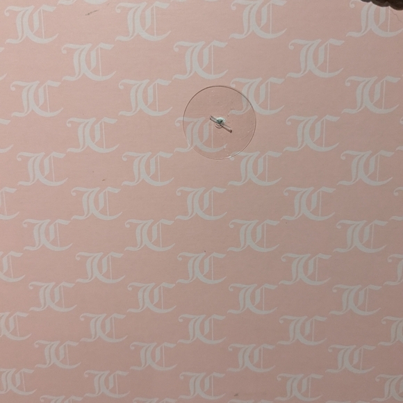 Juicy Couture Scarf & Beanie W/ Pom Set NIB - Picture 7 of 8